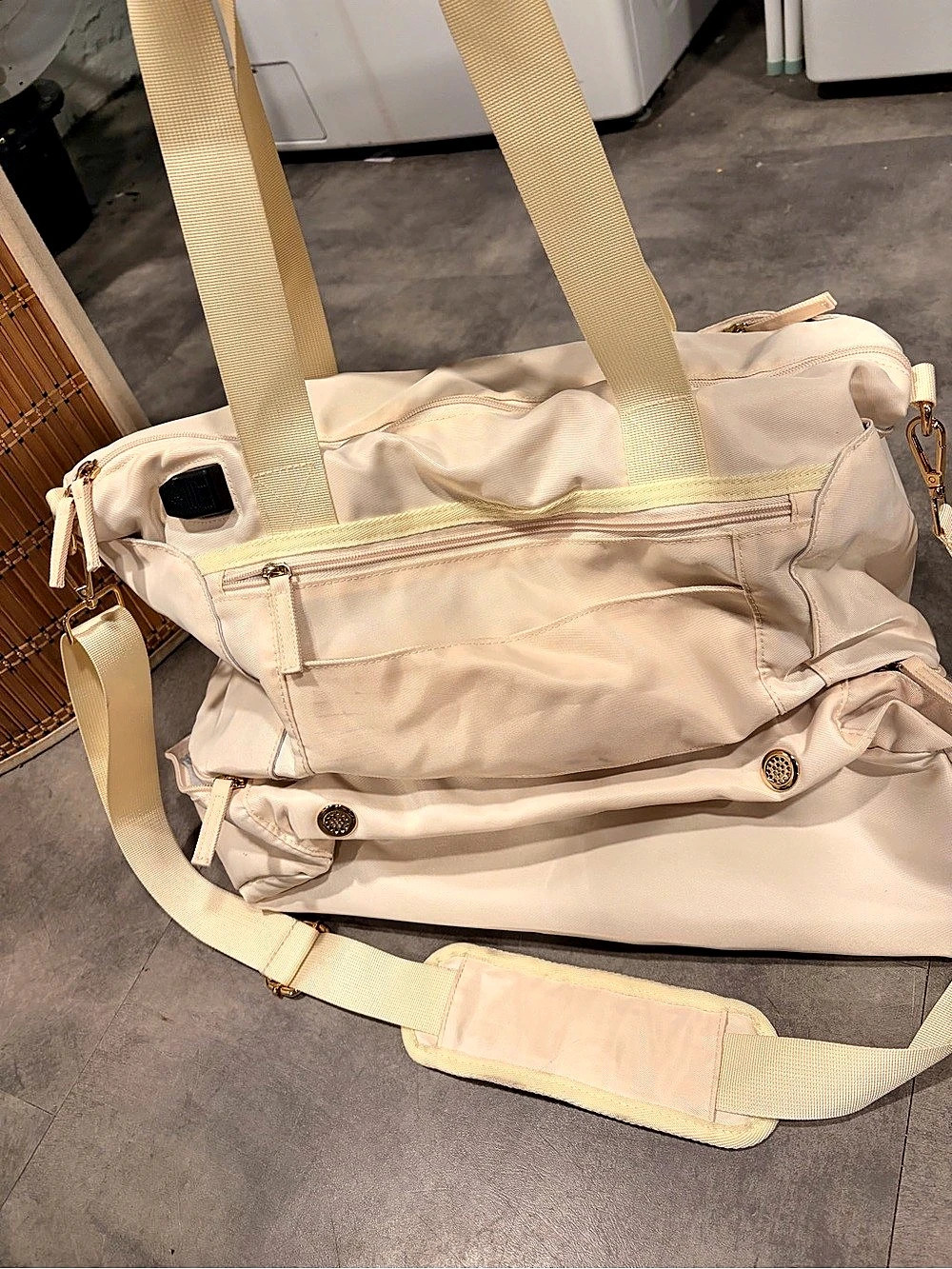Etronic Quilted weekender Bag in Cream